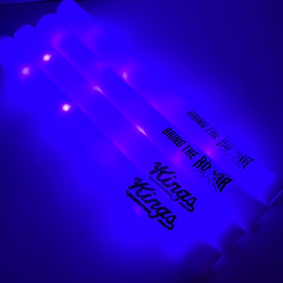 Sacramento Kings Glow Sticks - Picture 1 of 5